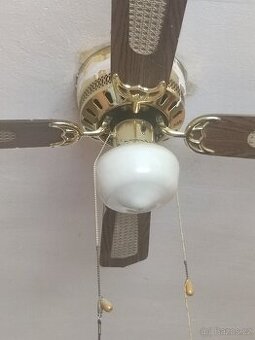 Stropní svítidlo s ventilátorem