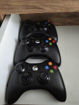Xbox 360 ovladač