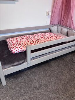Postel Flexa 90x200 cm, se zábranou a matrací