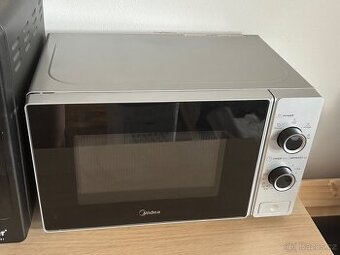Mikrovlnná trouba Midea