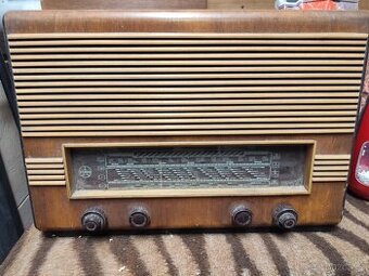 Staré rádio Tesla - 1