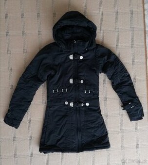 Černá zimní bunda dívčí vel. cca 146 – 150