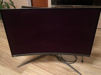 HERNÍ MONITOR 31.5" MSI MAG 321CUP QD-OLED