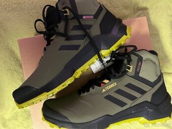 Boty Terrex AX4 membrána UK 11,5 - 30 cm nové PC 3.600 Kč