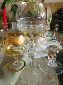 sklenice 5 ks 200 kč za celek