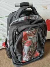 Školní batoh Walker s teleskop. tyčí a kolečky - jako nový y