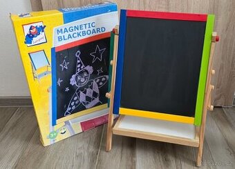 Magnetická tabule včetně tabule na křídu