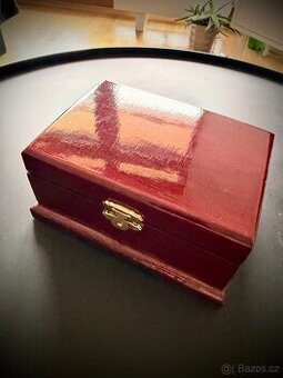 Šperkovnice ze dřeva