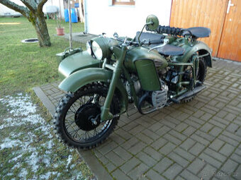 Dněpr Ural K 750 první vzácný typ,přechod z M 72 bílé spz+TK