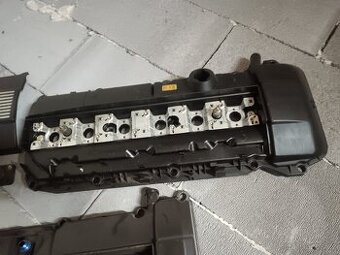 BMW M54B30 doublevanos víko ventilů