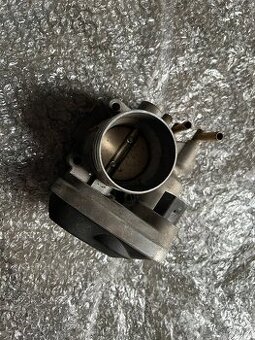 zánovní škrtící klapka škoda octavia 1.6 75kw