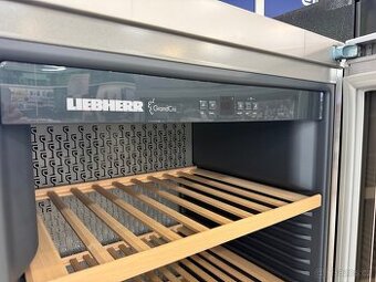 Vinotéka Liebherr WKes 4552 – NOVÁ, záruka