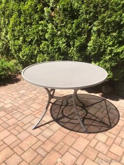 Zahradní stůl Hartman