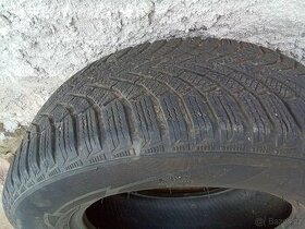 Prodám pneu zimní 215/65/16 - 1