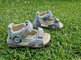 D. D. Step dětské sandálky (vel. 25)