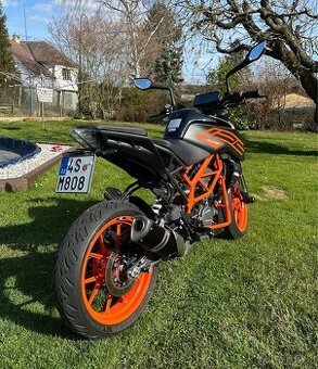 KTM DUKE 125 (2022)
