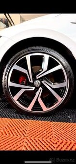 Michelin pilot sport 5 215/40 R18 - 1