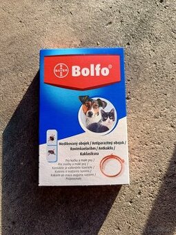 Antiparazitární obojek Bolfo 38 cm