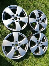 TOUAREG 18"ALU KOLA S ROZTEČÍ 5X130