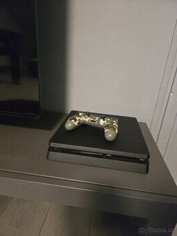 Playstation 4 Slim 1TB