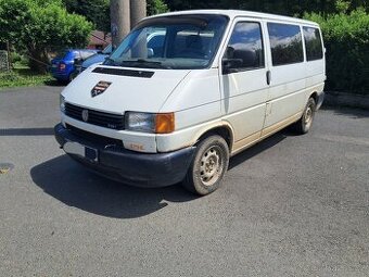 Transporter T4 2,5 tdi AJT rok 2000 long