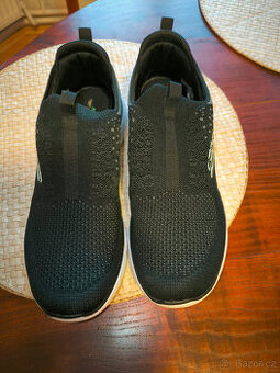 Dámské tenisky Skecher vel. 39