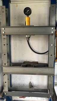 Hydraulický dílenský lis až 20T