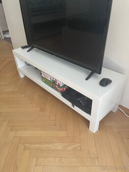 TV Stolek Lack (IKEA)