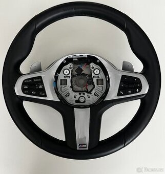Volant BMW M Sport řady G s pádly — plně funkční