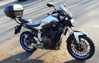 YAMAHA MT-07