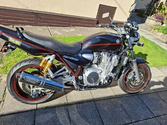 Yamaha XJR 1300
