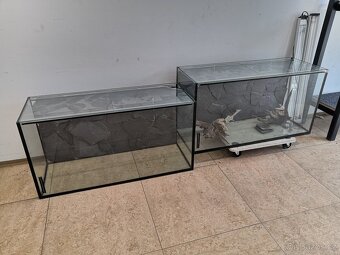 Akvárium 2x 220 litrů včetně svařovaného stojanu