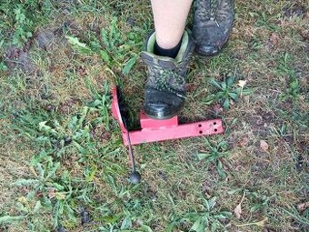 Zetor 25N ruční plyn