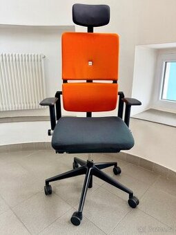kancelářská židle Steelcase Please s podhlavníkem