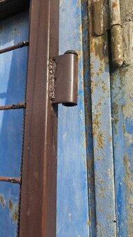 Vrátka, mříž na kotec.