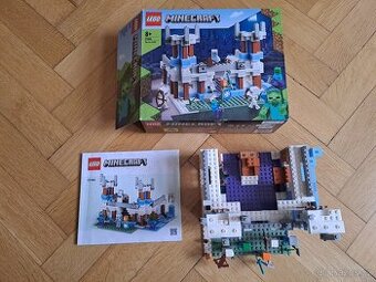 Lego Minecraft 21186 Ledový zámek