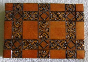 Dřevěná krabička