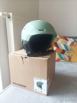 Lyžařská helma Salomon Pioneer LT PRO