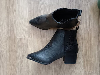 NOVÉ DÁMSKÉ BOTY - různé značky a modely