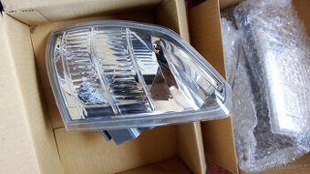 Nisan X trail T30 pár nových blikačů