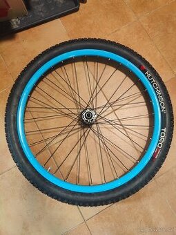 zapletená kola 27,5", náby Novatec,ráfky Radon