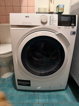 Kombinovaná pračka se sušičkou AEG
