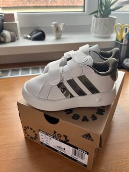 Chlapecké botičky Adidas