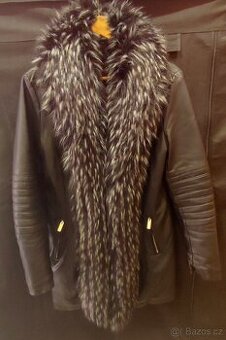 Jarní dámský kožený kabát s kožešinou, černý, vel 38