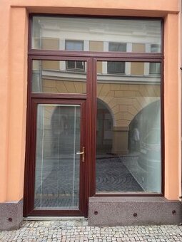 Obchodní / kancelářské prostory k pronájmu (20,4 m2)