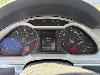 Budíky Audi A6 C6 pofacelift