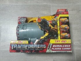 Transformers - helma Bumblebee + Ruka Blaster