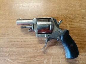 Revolver British Bull-dog 320 corto do r. 1890 - 1