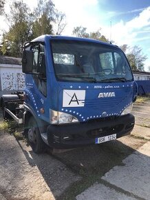 Avia D120