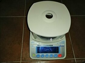 Laboratorní váhy - na dvě desetinná místa